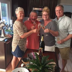 Meet your Posher, Sharon